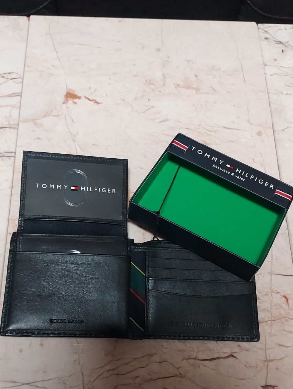 Tommy Hilfiger Black Leather Men's Passcase & Valet Wallet